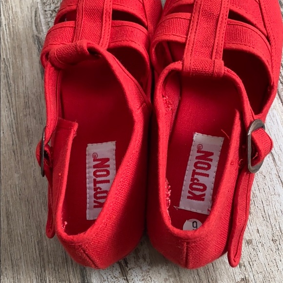 Ko’ton res canvas shoes, size 6 - Picture 4 of 5